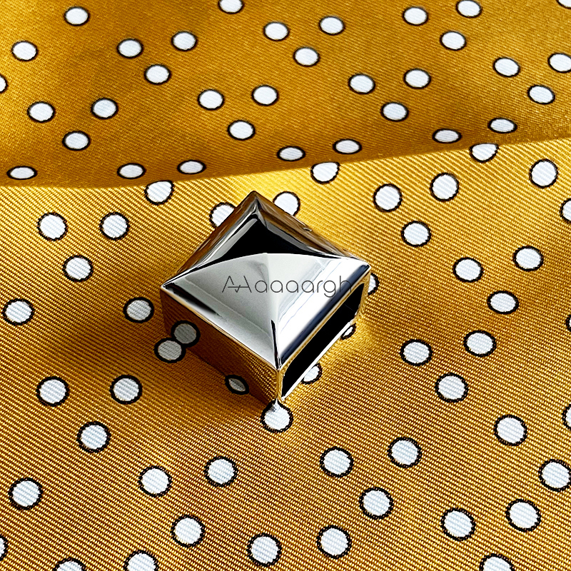 Luxury Designer Scarf Buckle S - Women Accessories Holder recension och pris