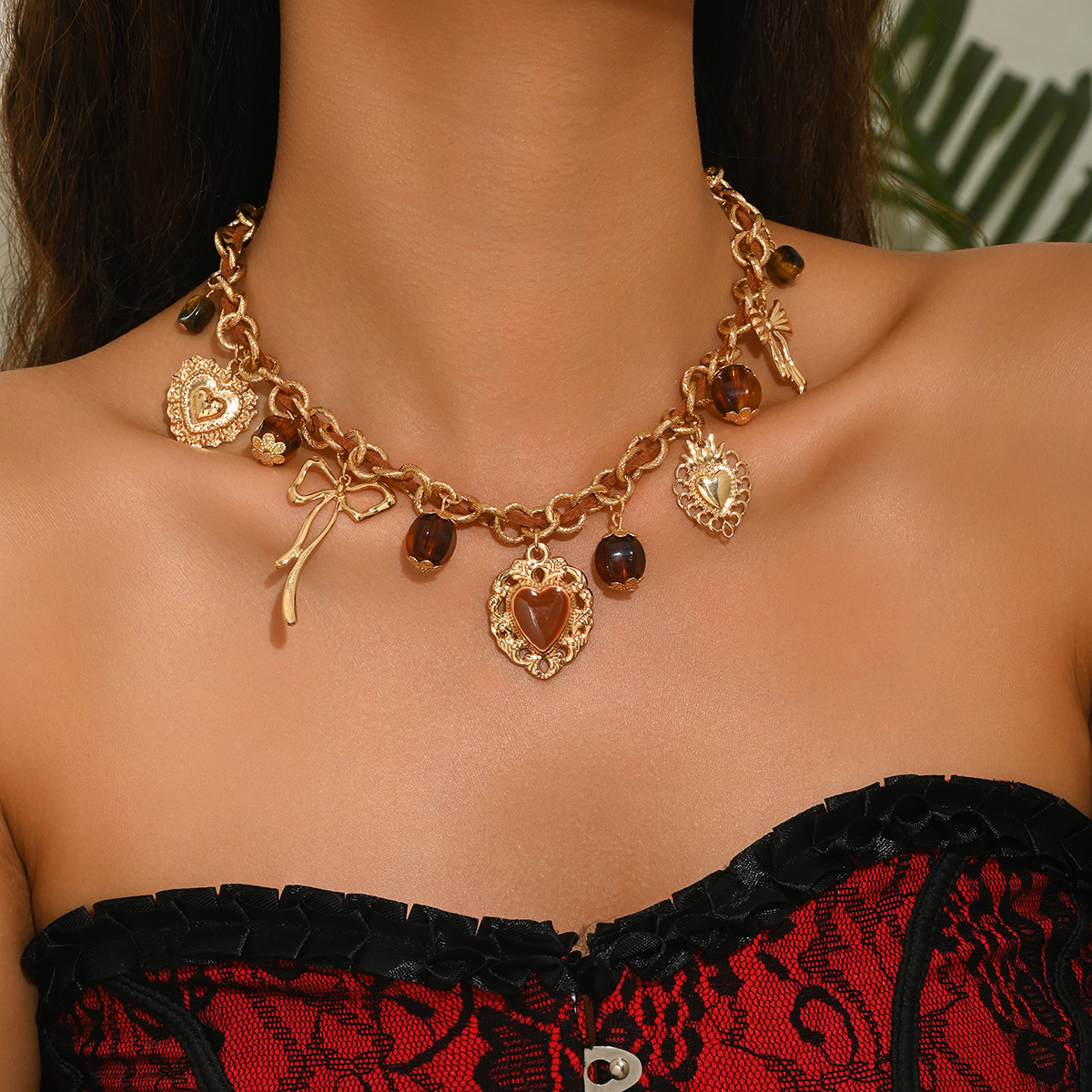 Vintage Heart Bow Charm Choker - Charm Necklace Dainty recension och pris