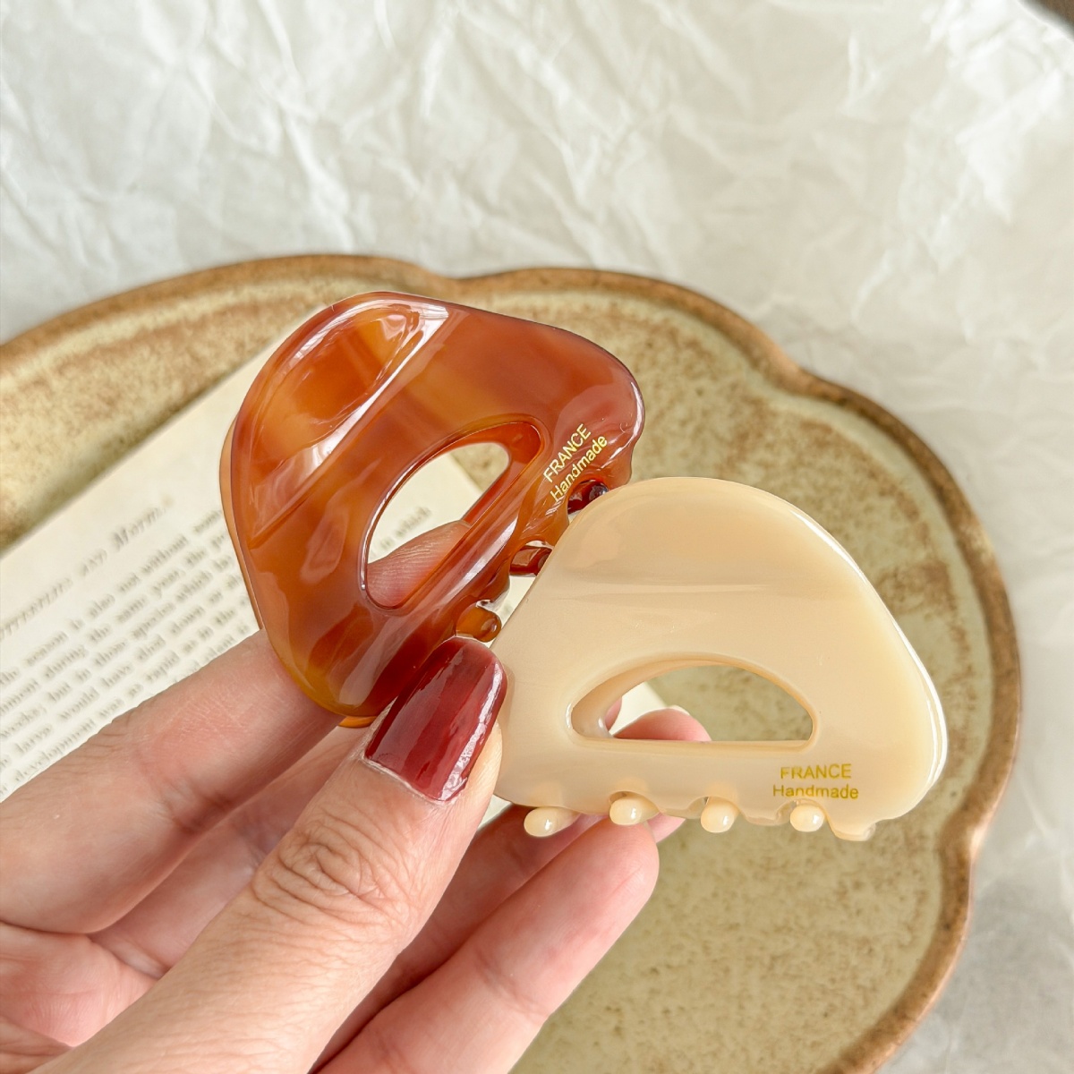 5CM Hollow Triangle Acetate Sm - Hair Claw Clip Set recension och pris