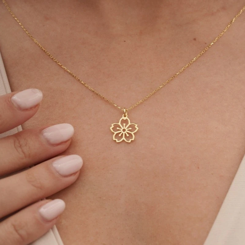 Dainty Sakura Flower Charm Nec - Charm Necklace Dainty recension och pris